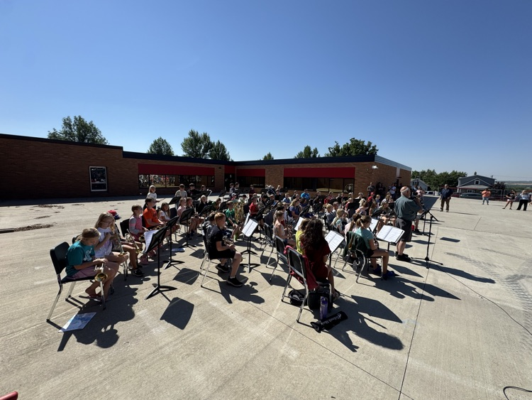 playground concert