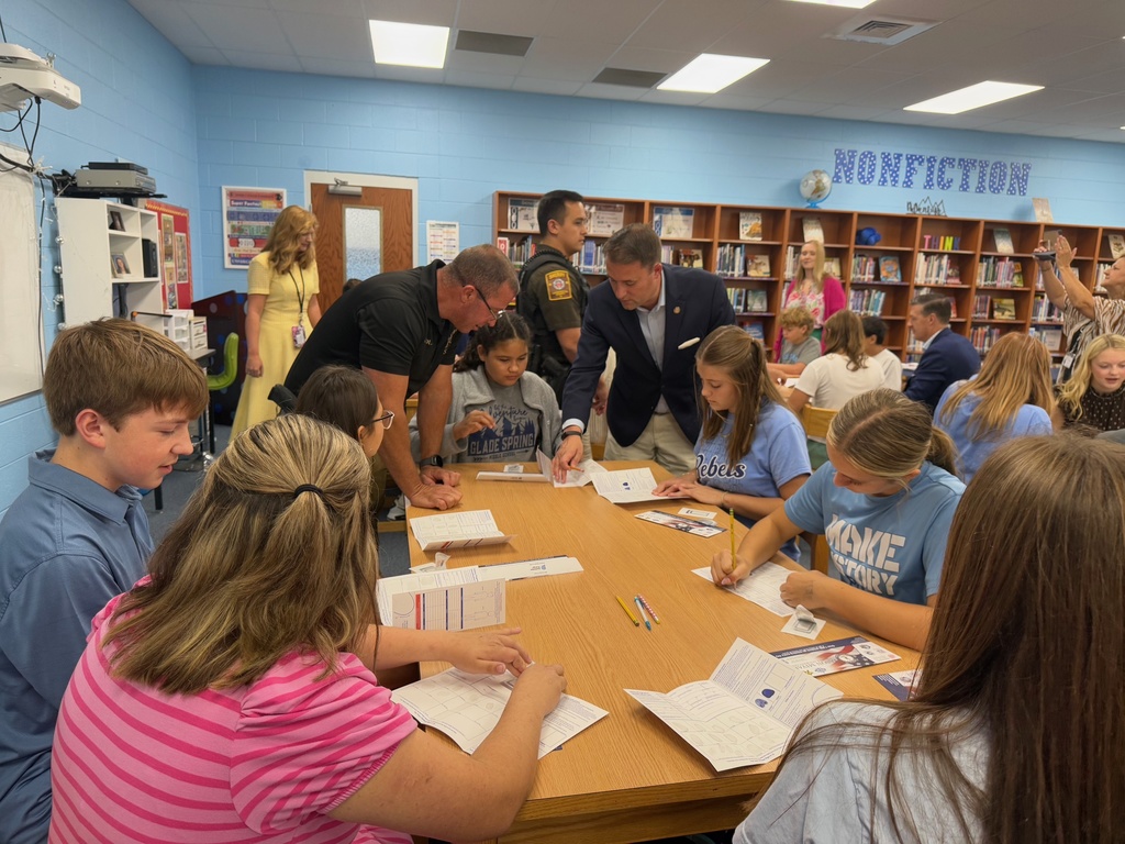 Virginia Attorney General Jason Miyares visits Glade Spring Middle School