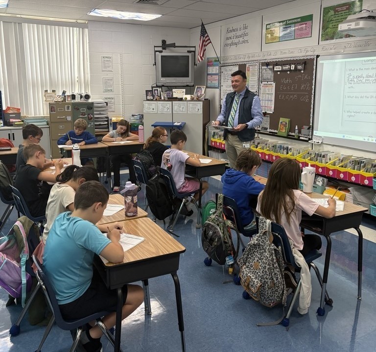 Greendale Elementary School Mr. Colston steps back into classroom to teach Language Arts