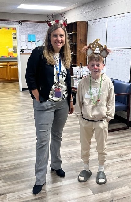 Valley Institute Elementary School Never Miss a Monday Reindeer Day 