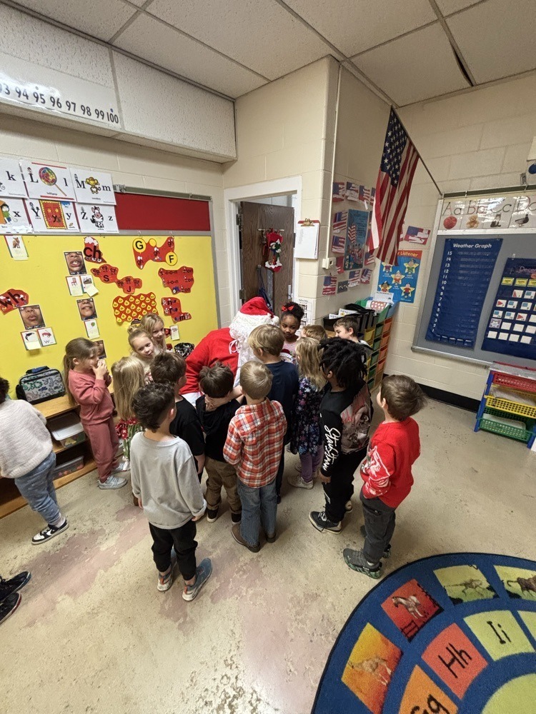 Abingdon Elementary School Santa Visit 