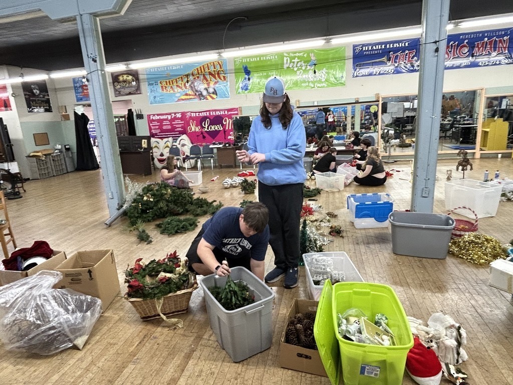 Patrick Henry High School One Act Team 