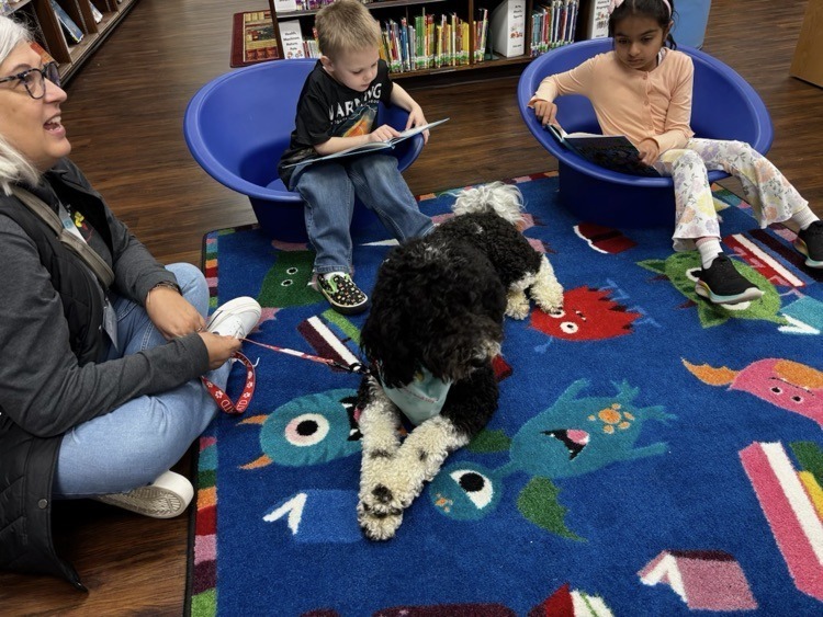 Watauga Elementary School Therapy Dogs
