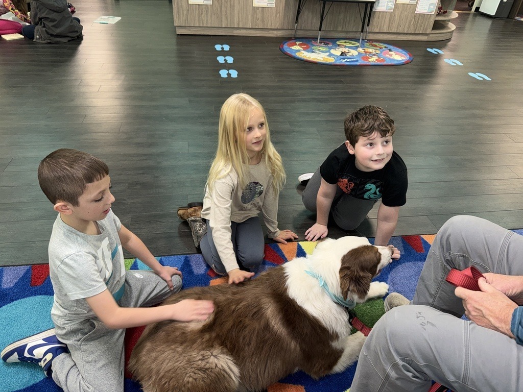 Meadowview Elementary School Therapy Dog Visit 
