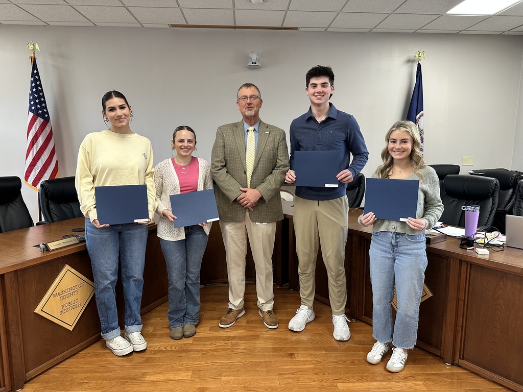 Washington County Public Schools Student Advisory Committee Senior Student Recognition 