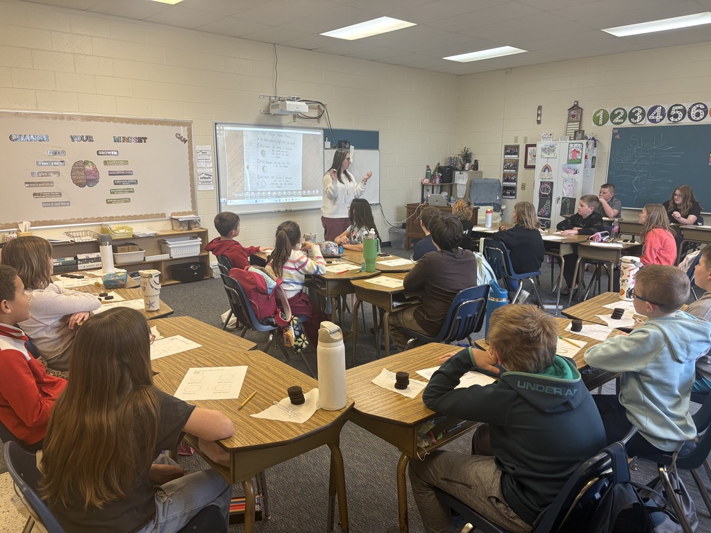 This week, we are excited to spotlight our 4th grade student teacher, Katelyn Dancy! Katelyn is a student at Emory & Henry College and is originally from Marion, VA.