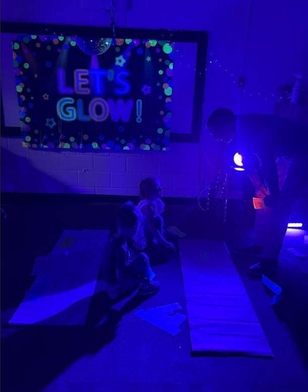 Valley Institute Elementary School Literacy Glow Party