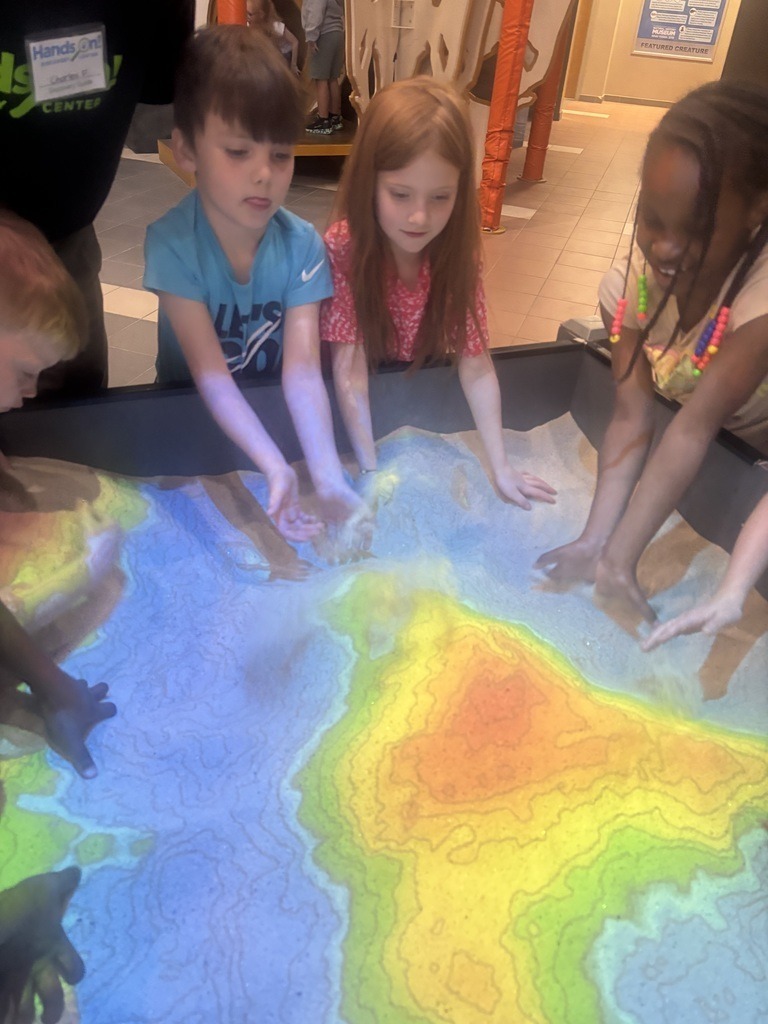 Meadowview Elementary School Fossil Fun at Hands On Discovery Center