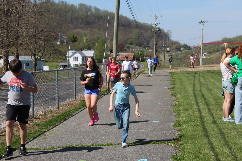students running