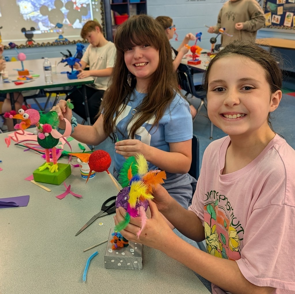 Meadowview Elementary School Art Class 