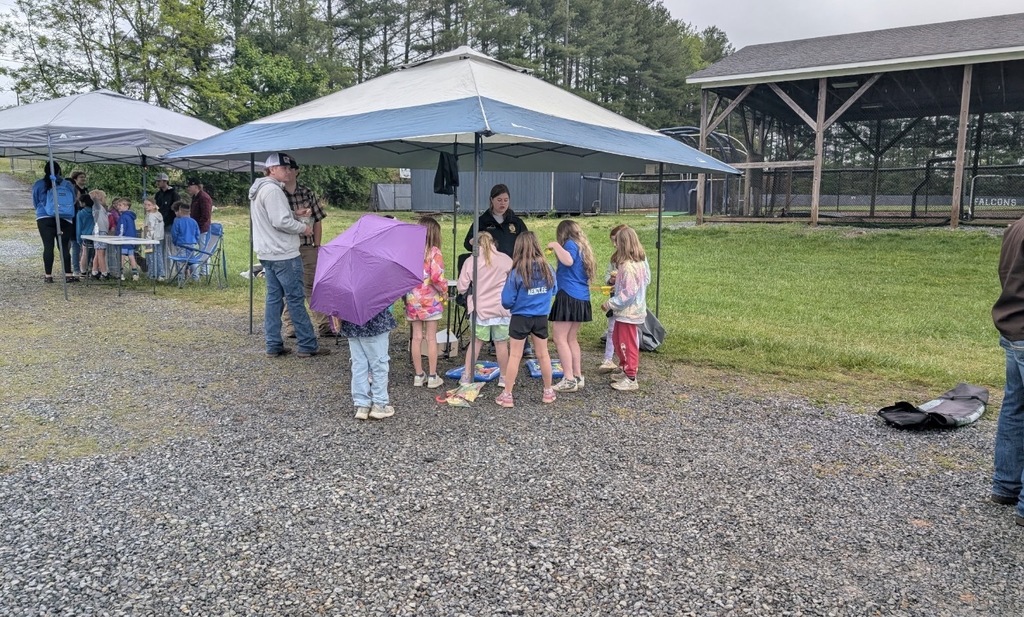 Second Graders enjoyed spending time with AHS FFA members at the Food for America event last week.