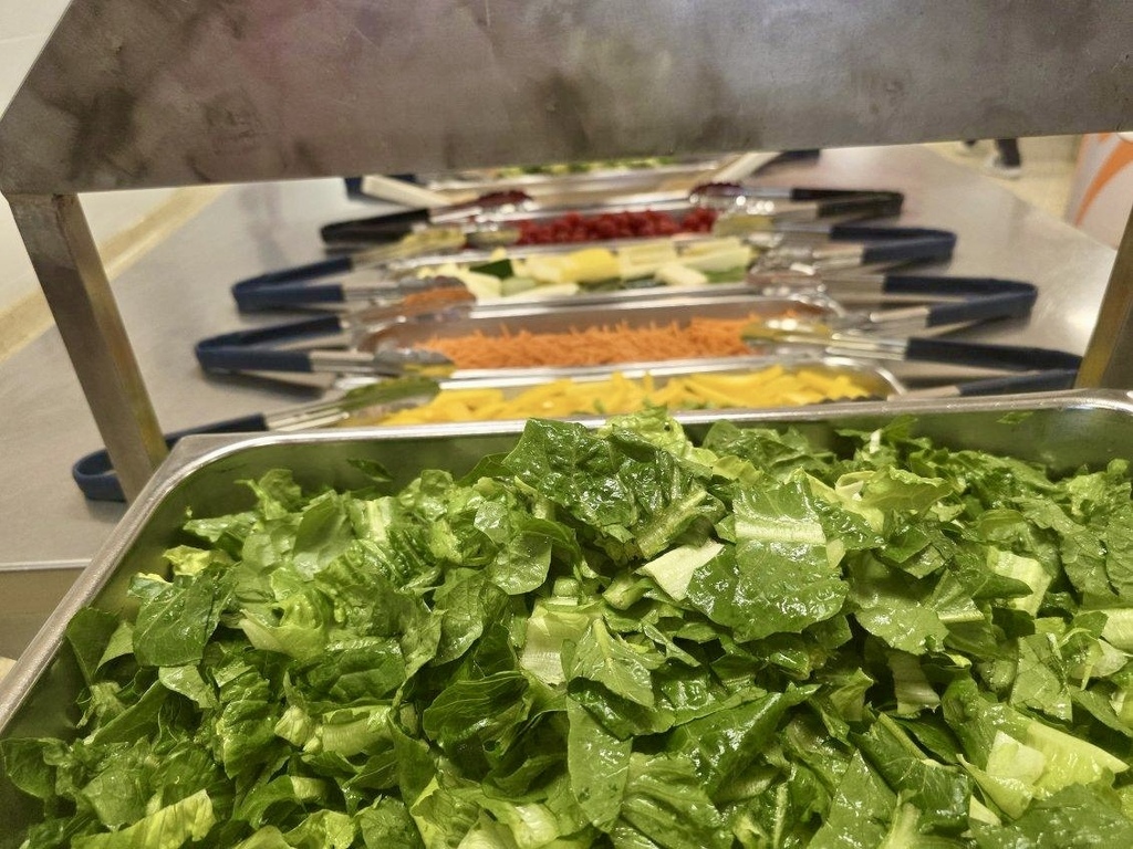 EB Stanley Middle School Salad Bar 