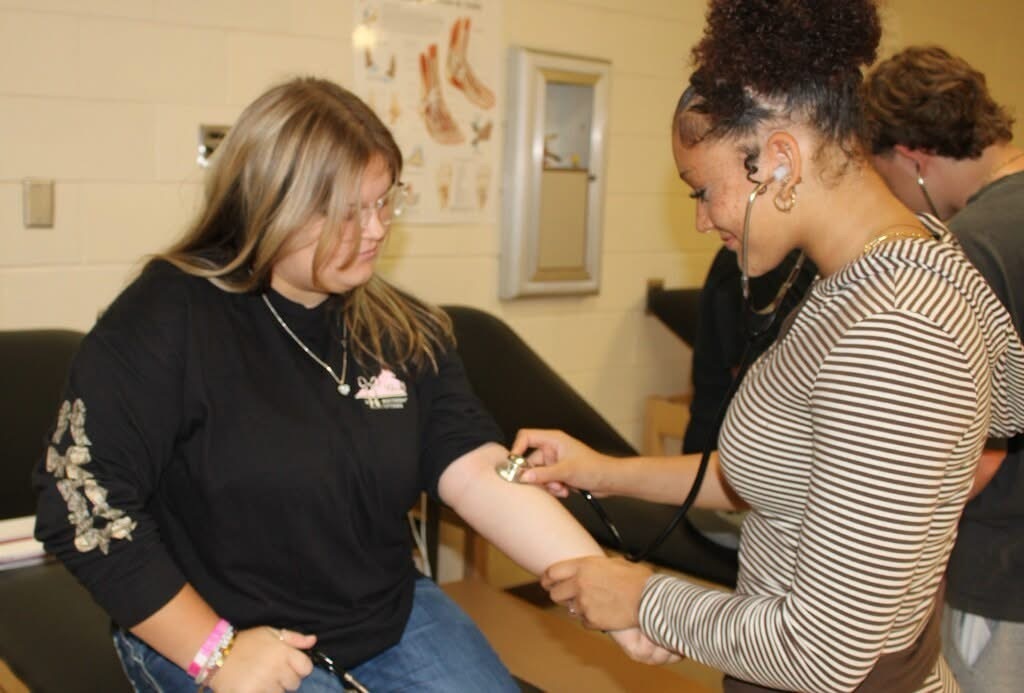 WCCTEC Sports Medicine 