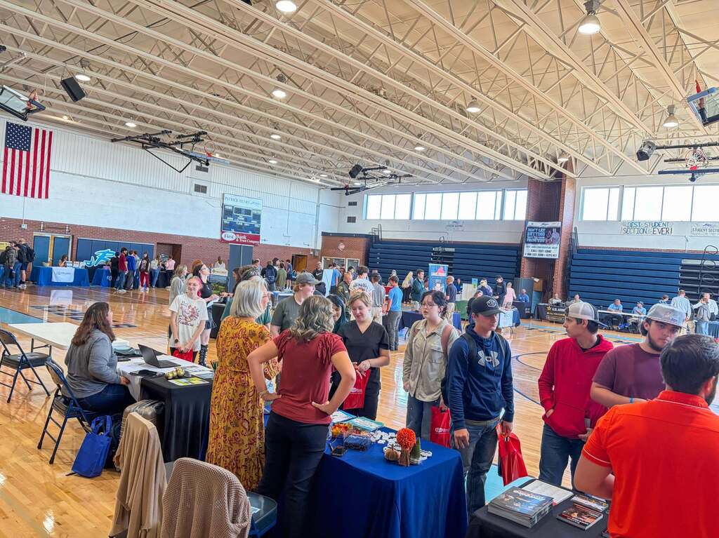 Patrick Henry High School Career Fair 