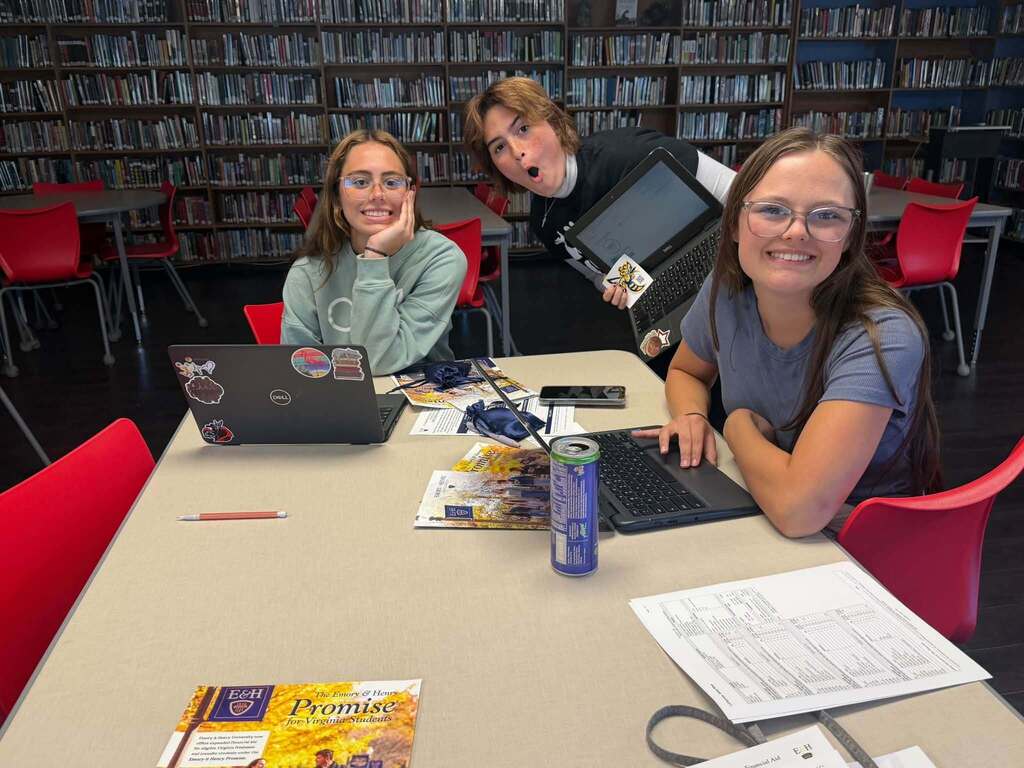 Holston High School College Application Week
