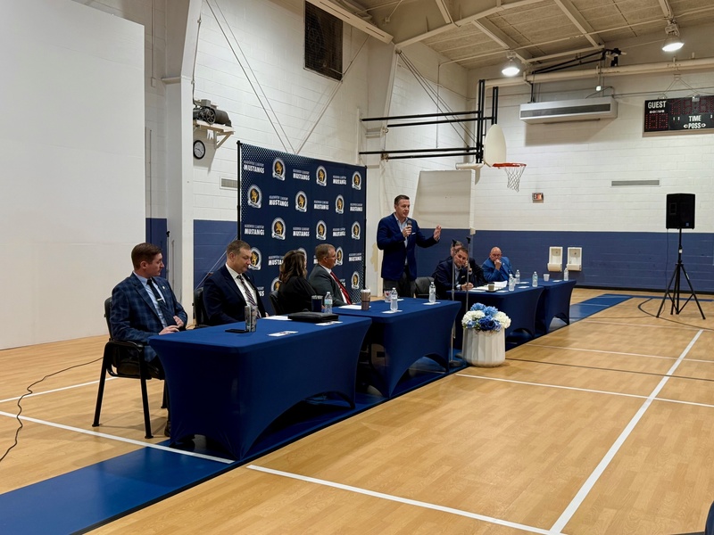 Virginia Attorney General Jason Miyares visits Meadowview Elementary School