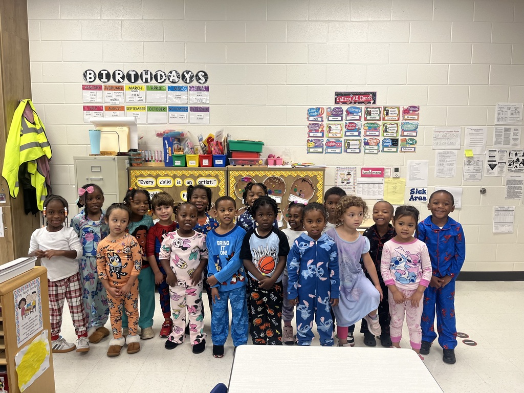 Mrs. Ridenour's Pre-K students wearing their pajamas.