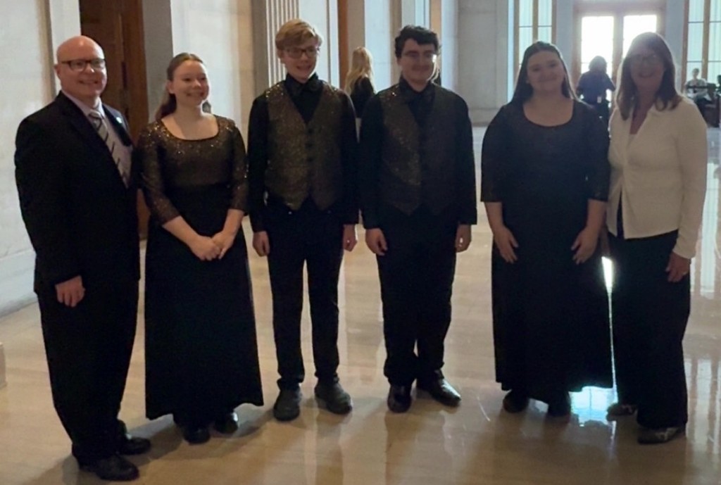 DCHS Students at TN Capitol.