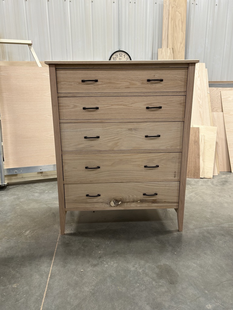 Leslye-Dresser