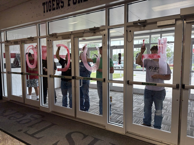 painting the entrance