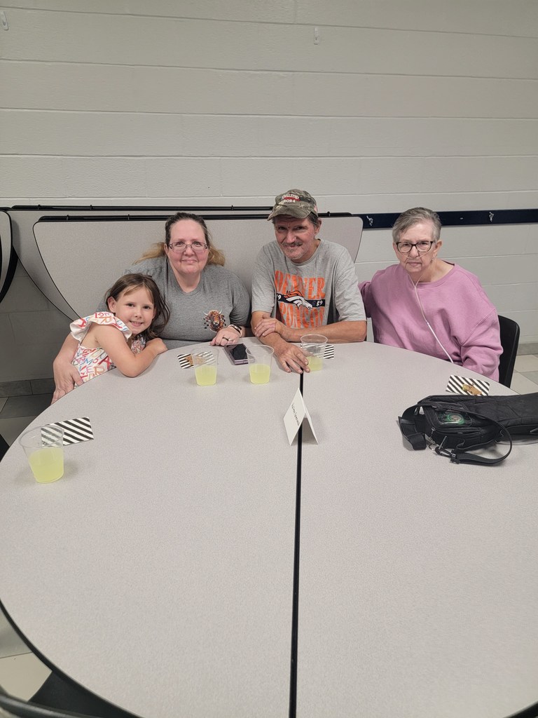 2nd grade with grandparents/grandfriends