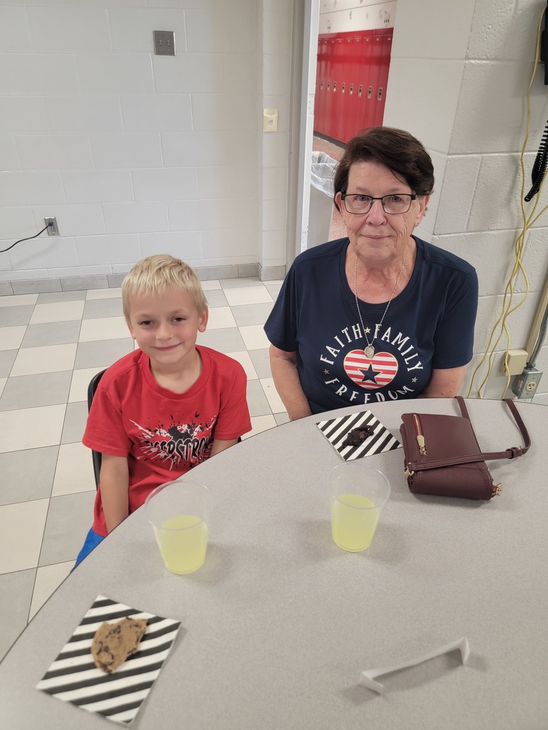 2nd grade with grandparents/grandfriends