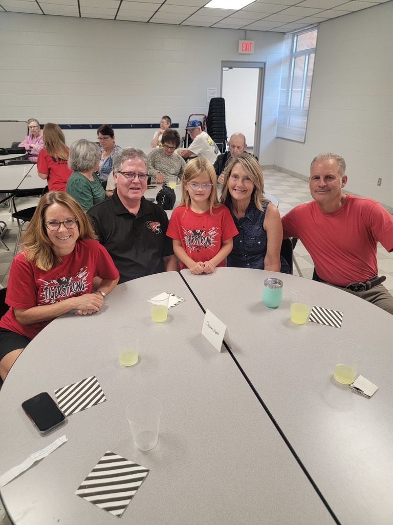 2nd grade with grandparents/grandfriends
