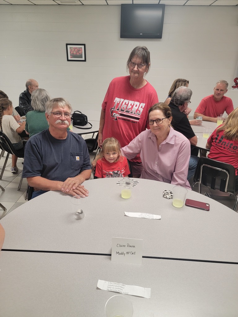 2nd grade with grandparents/grandfriends