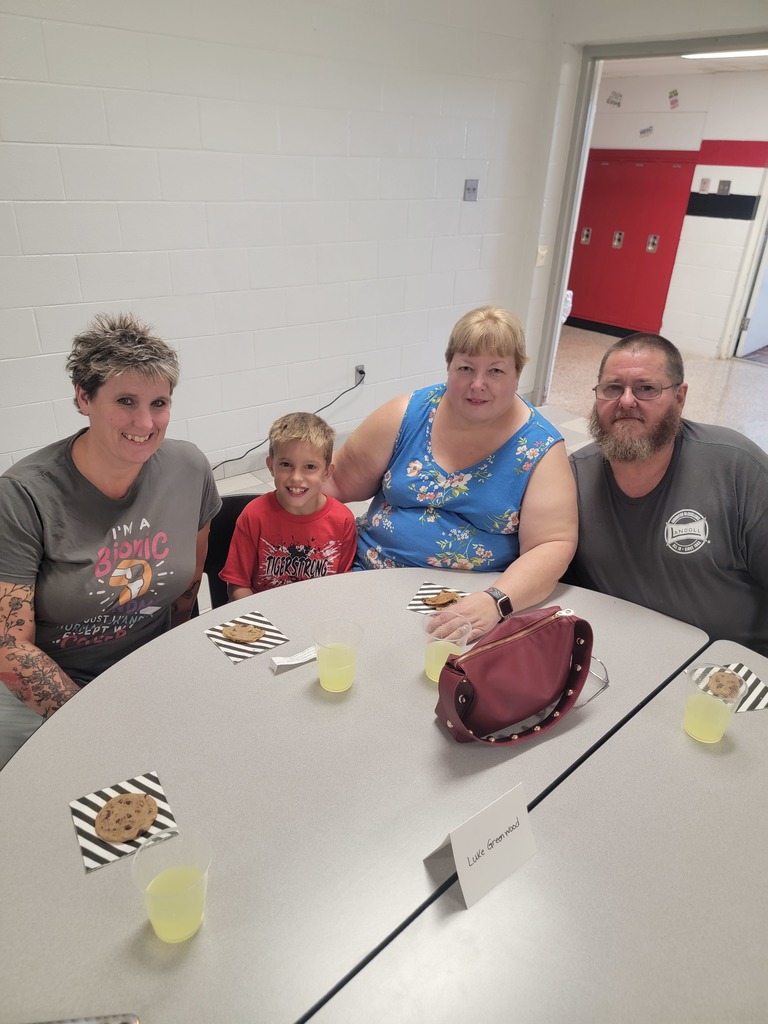 2nd grade with grandparents/grandfriends