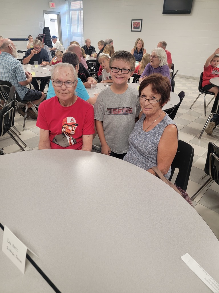 2nd grade with grandparents/grandfriends