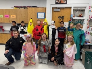 4th grade Halloween costumes!