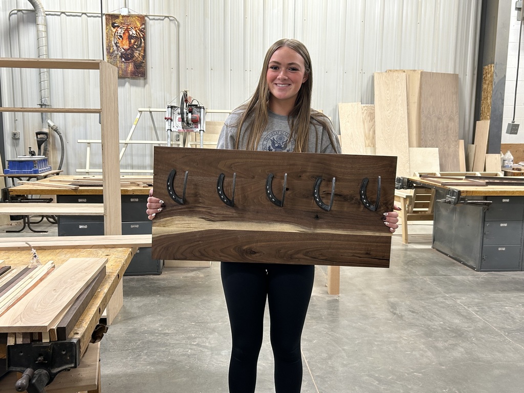 Joree-Horseshoe Rack