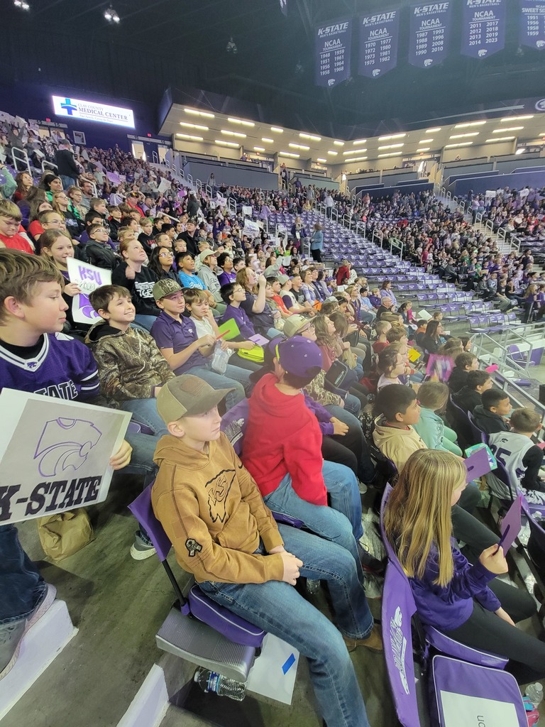 4th through 7th students at KSU women's basketball game