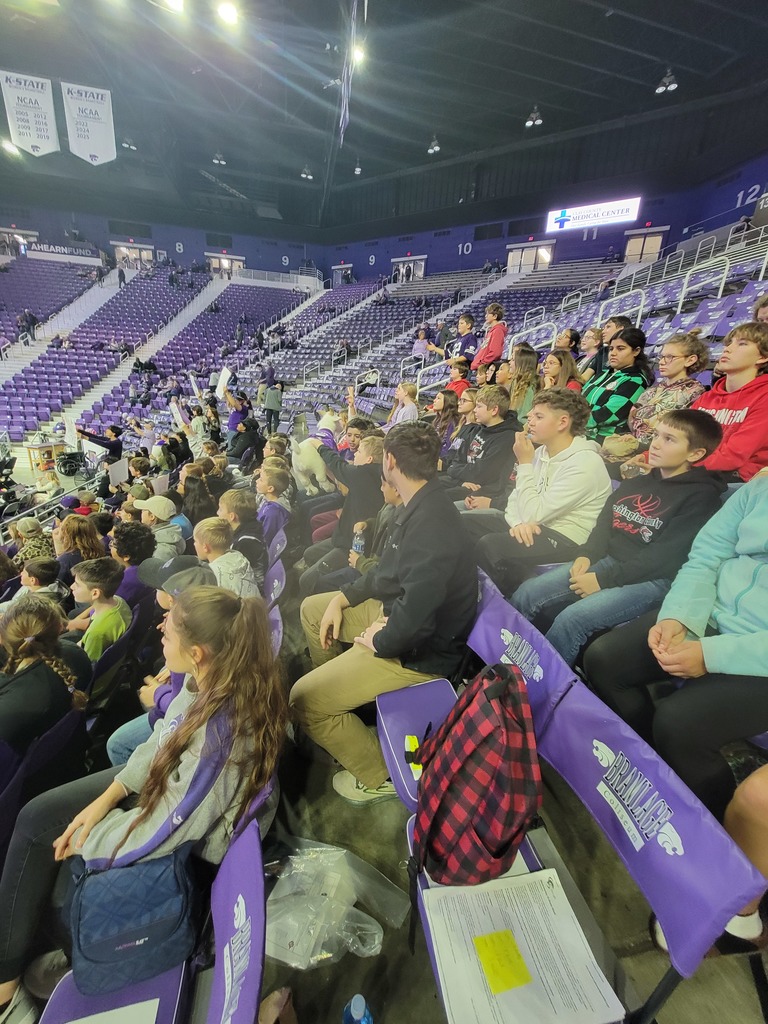 4th through 7th students at KSU women's basketball game