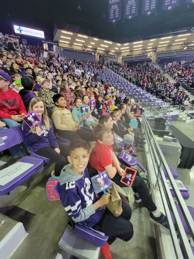 4th through 7th students at KSU women's basketball game