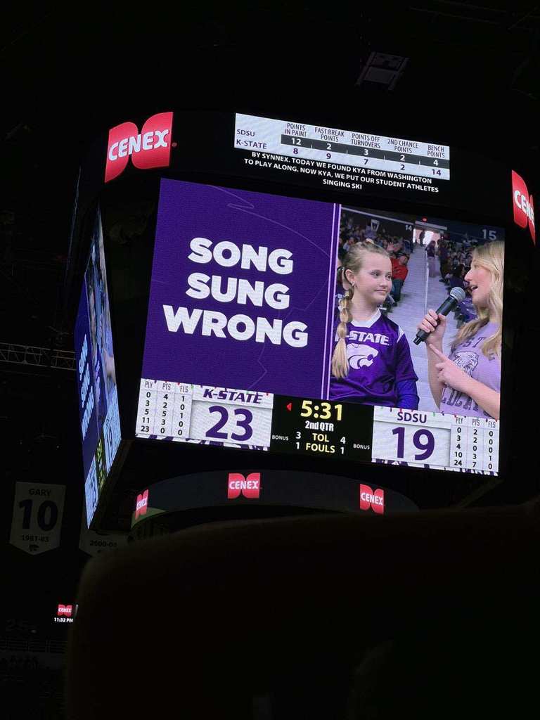 4th through 7th grade students at KSU Womens Basketball Game