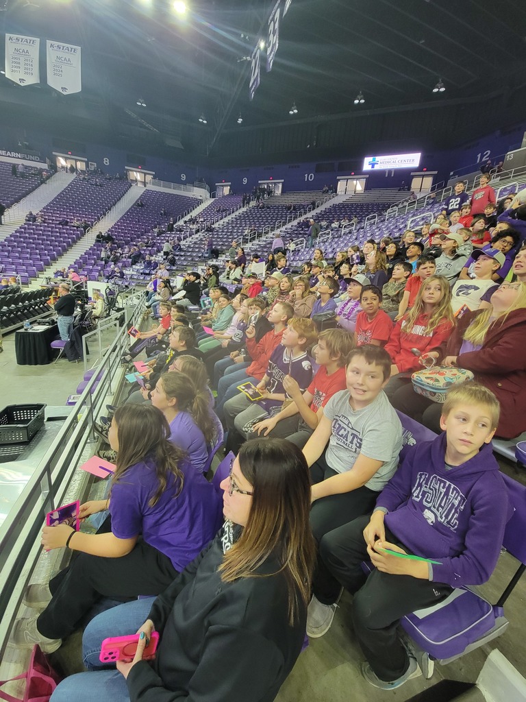 4th through 7th grade students at KSU Womens Basketball Game