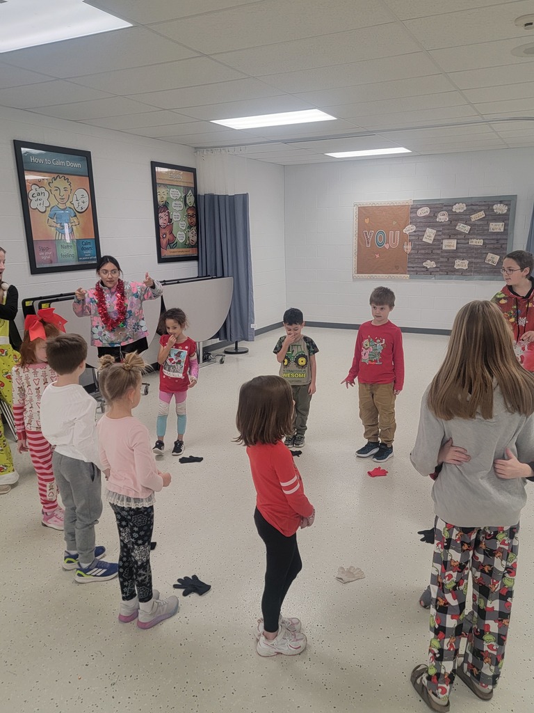 kids playing musical snow gloves