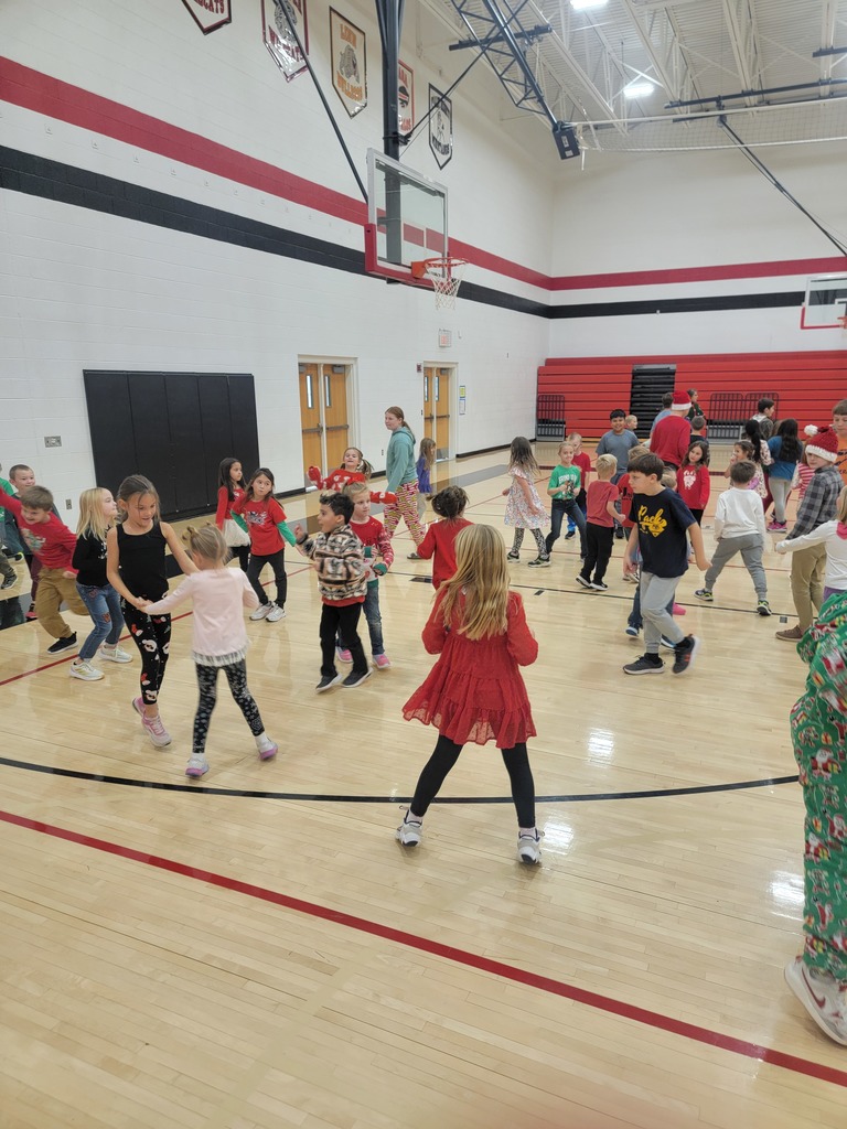 students doing freeze dance