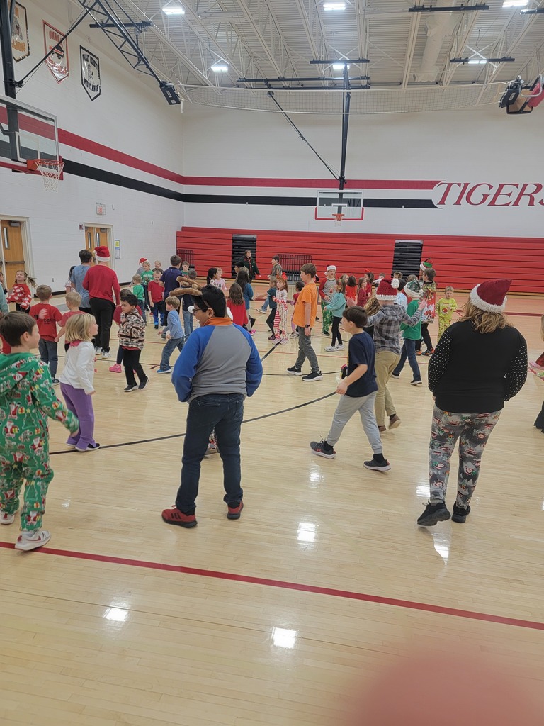 students doing freeze dance