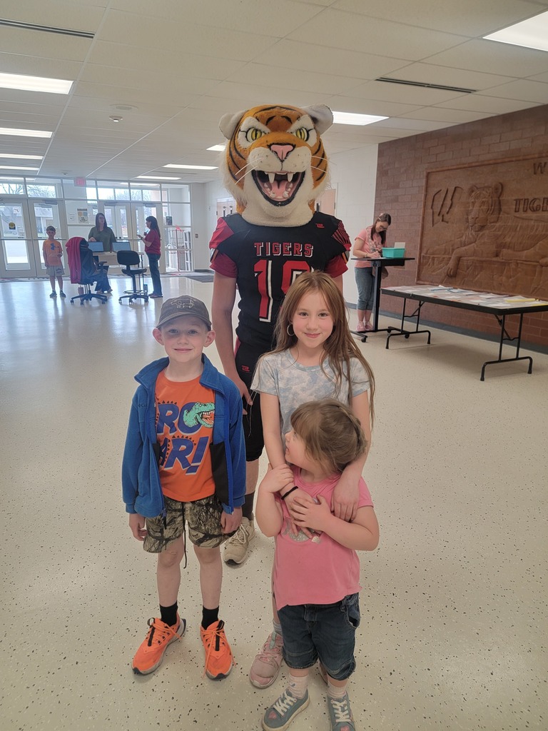 kids with the Tiger
