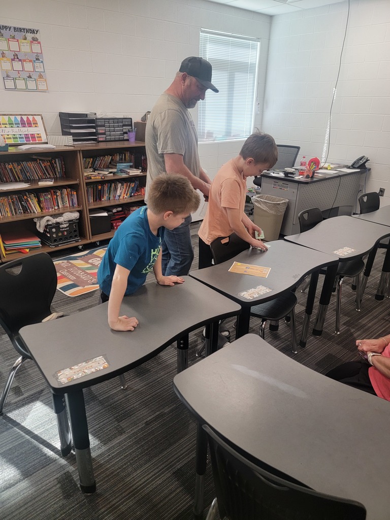 families doing reading activities