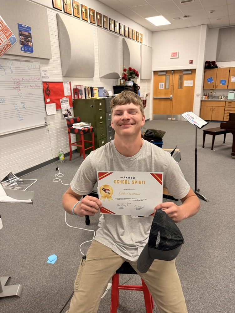 Gatlin Willbrant receives the award for School Spirit
