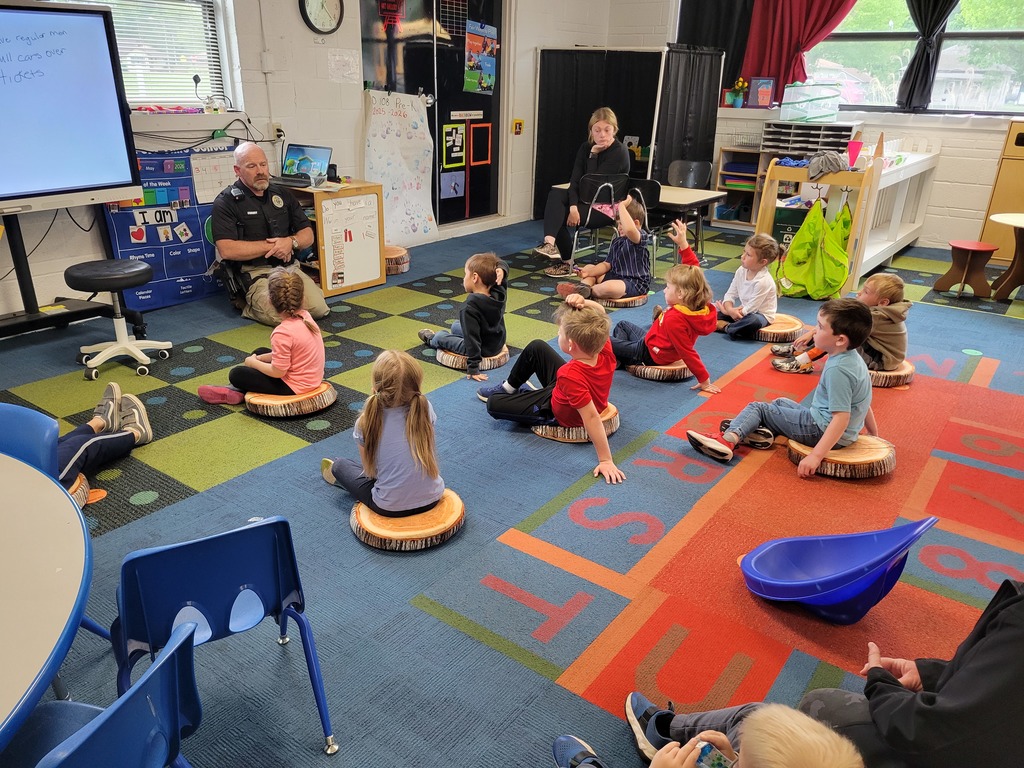 afternoon class listening to cordry at carpet time 