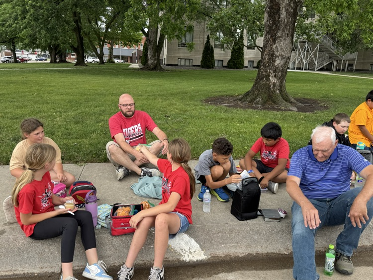 lunch group 