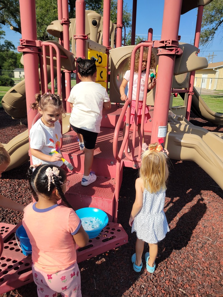 AM kids painting playground