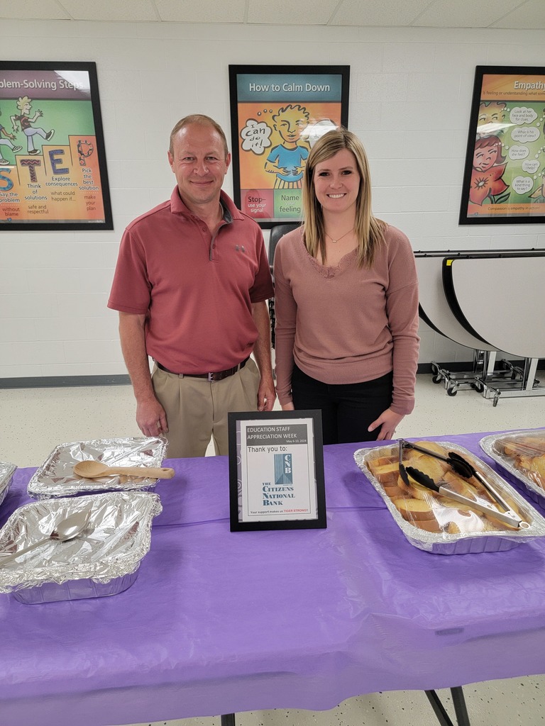 Citizens National Bank provides meal to staff