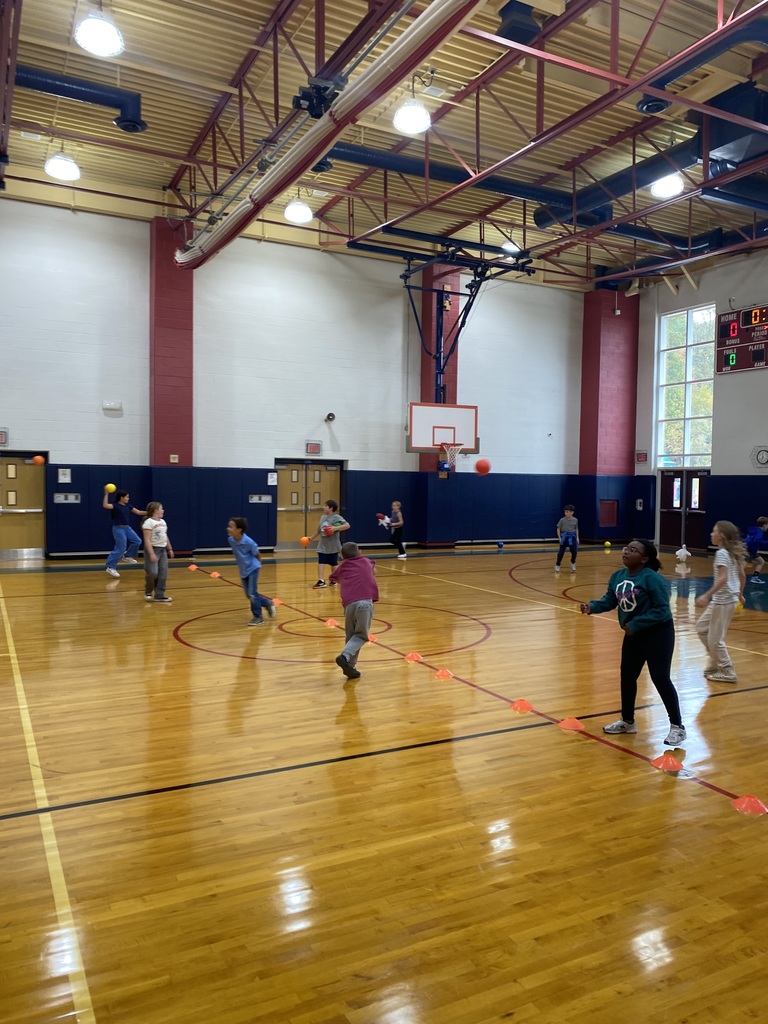 4th graders enjoyed Halloween-themed activities in the gym.