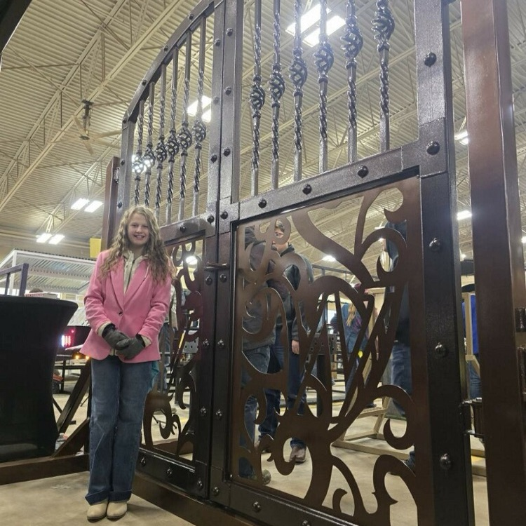 Journey Wiese-Blue Ribbon, Double Patio Gate