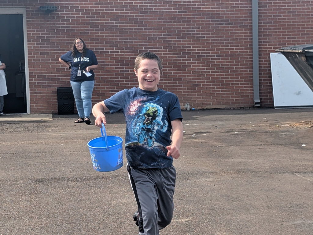 students hunting eggs